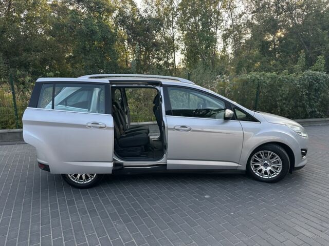 Серый Форд Гранд С-макс, объемом двигателя 1.6 л и пробегом 223 тыс. км за 6799 $, фото 4 на Automoto.ua