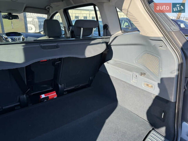 Серый Форд Гранд С-макс, объемом двигателя 1.6 л и пробегом 207 тыс. км за 7400 $, фото 35 на Automoto.ua