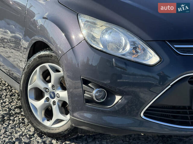 Серый Форд Гранд С-макс, объемом двигателя 1.6 л и пробегом 207 тыс. км за 7400 $, фото 9 на Automoto.ua