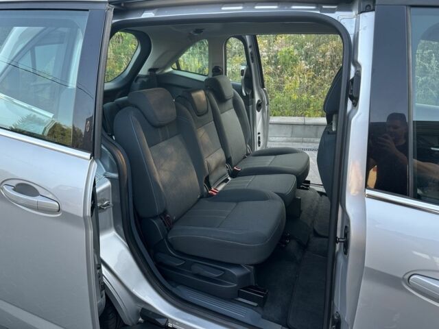 Серый Форд Гранд С-макс, объемом двигателя 1.6 л и пробегом 223 тыс. км за 6799 $, фото 10 на Automoto.ua