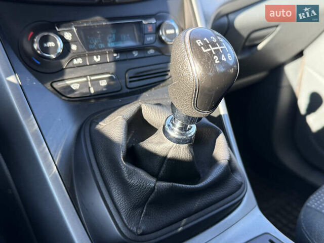 Серый Форд Гранд С-макс, объемом двигателя 1.6 л и пробегом 207 тыс. км за 7400 $, фото 45 на Automoto.ua