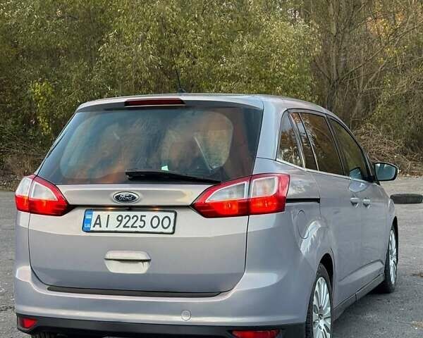Серый Форд Гранд С-макс, объемом двигателя 1.56 л и пробегом 320 тыс. км за 6200 $, фото 3 на Automoto.ua