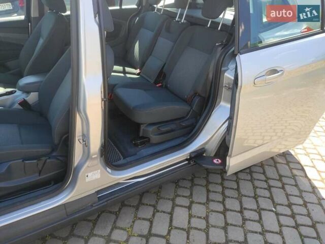 Серый Форд Гранд С-макс, объемом двигателя 1.6 л и пробегом 185 тыс. км за 7000 $, фото 13 на Automoto.ua