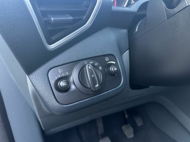 Серый Форд Гранд С-макс, объемом двигателя 1.6 л и пробегом 223 тыс. км за 6799 $, фото 9 на Automoto.ua