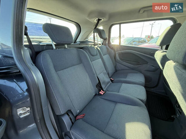 Серый Форд Гранд С-макс, объемом двигателя 1.6 л и пробегом 207 тыс. км за 7400 $, фото 33 на Automoto.ua