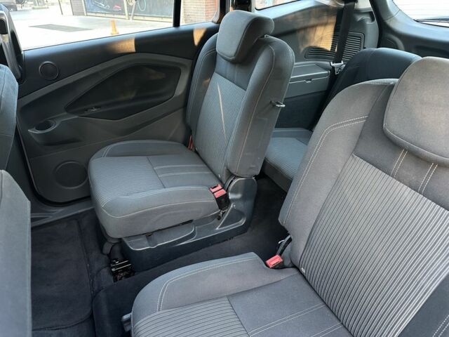 Серый Форд Гранд С-макс, объемом двигателя 1.6 л и пробегом 223 тыс. км за 6799 $, фото 11 на Automoto.ua