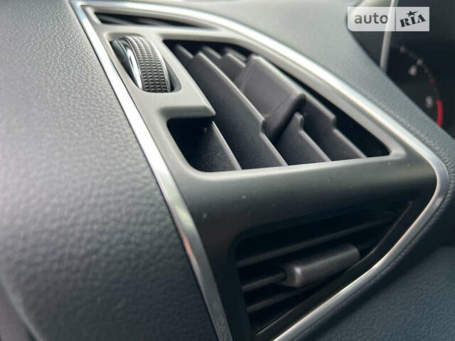 Сірий Форд Гранд С-макс, об'ємом двигуна 2 л та пробігом 310 тис. км за 9900 $, фото 37 на Automoto.ua