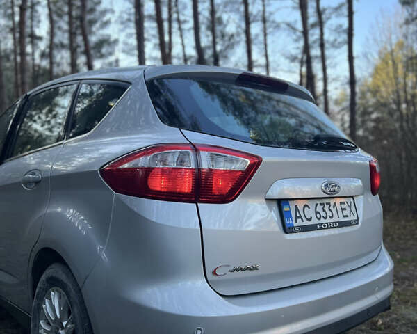 Серый Форд Гранд С-макс, объемом двигателя 2 л и пробегом 262 тыс. км за 7300 $, фото 2 на Automoto.ua