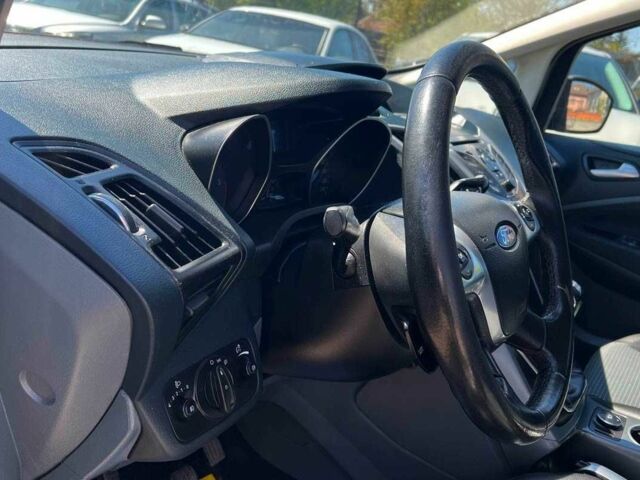 Серый Форд Гранд С-макс, объемом двигателя 0.16 л и пробегом 245 тыс. км за 8499 $, фото 8 на Automoto.ua