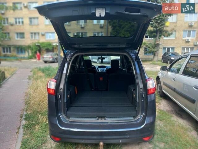 Сірий Форд Гранд С-макс, об'ємом двигуна 1.56 л та пробігом 350 тис. км за 7199 $, фото 10 на Automoto.ua