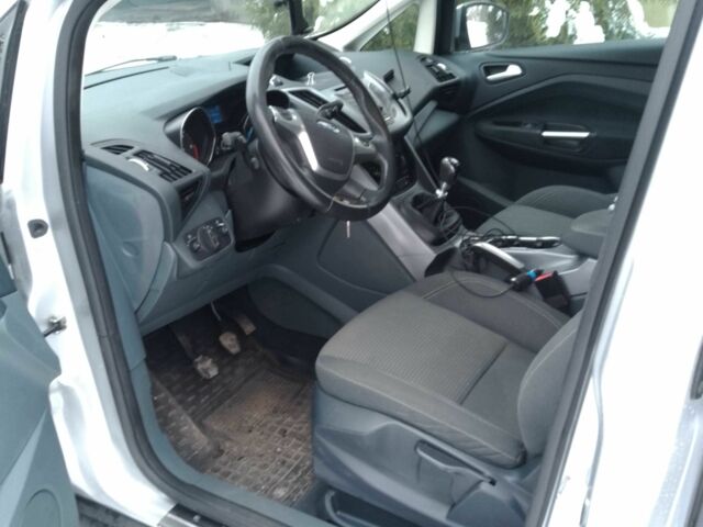 Серый Форд Гранд С-макс, объемом двигателя 1.6 л и пробегом 120 тыс. км за 7550 $, фото 4 на Automoto.ua