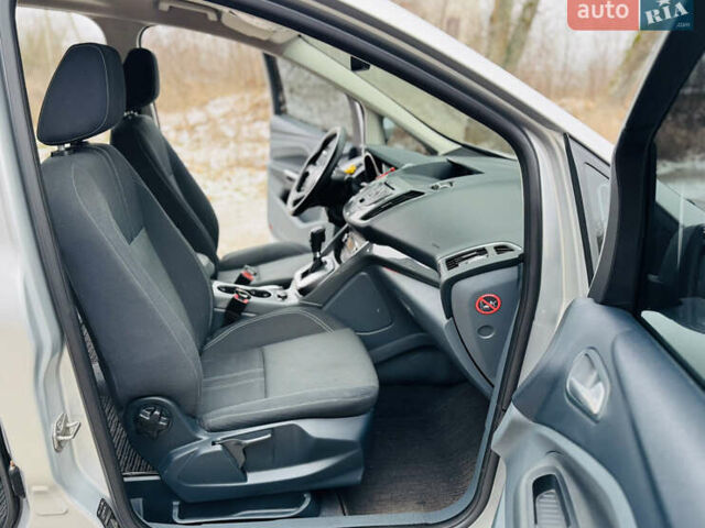 Сірий Форд Гранд С-макс, об'ємом двигуна 2 л та пробігом 78 тис. км за 11300 $, фото 10 на Automoto.ua