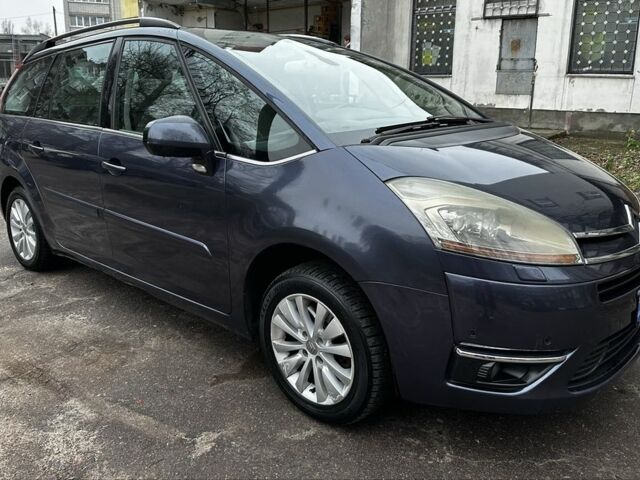 Синий Форд Гранд С-макс, объемом двигателя 2 л и пробегом 240 тыс. км за 5600 $, фото 7 на Automoto.ua