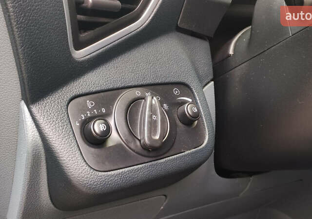 Синий Форд Гранд С-макс, объемом двигателя 1.6 л и пробегом 265 тыс. км за 7700 $, фото 44 на Automoto.ua