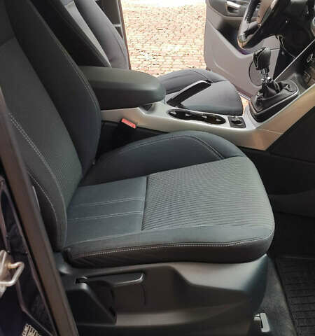 Синий Форд Гранд С-макс, объемом двигателя 1.6 л и пробегом 265 тыс. км за 7700 $, фото 34 на Automoto.ua