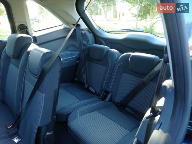 Синий Форд Гранд С-макс, объемом двигателя 1.6 л и пробегом 245 тыс. км за 6900 $, фото 10 на Automoto.ua