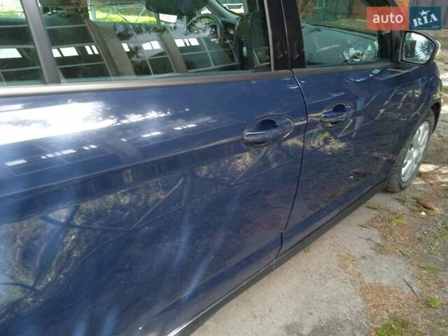 Синий Форд Гранд С-макс, объемом двигателя 1.6 л и пробегом 256 тыс. км за 7500 $, фото 16 на Automoto.ua