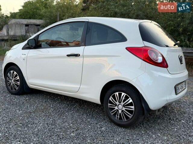 Білий Форд КА, об'ємом двигуна 1.24 л та пробігом 245 тис. км за 2950 $, фото 2 на Automoto.ua
