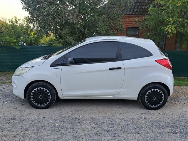 Белый Форд КА, объемом двигателя 1.2 л и пробегом 180 тыс. км за 3200 $, фото 4 на Automoto.ua