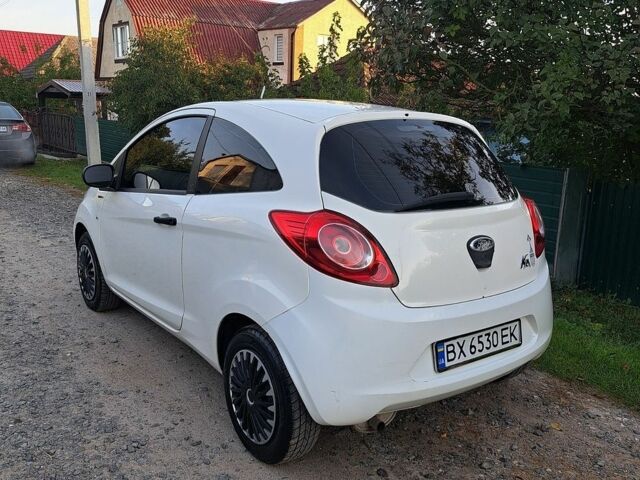 Белый Форд КА, объемом двигателя 1.2 л и пробегом 180 тыс. км за 3200 $, фото 5 на Automoto.ua