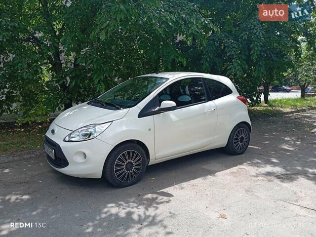 Белый Форд КА, объемом двигателя 1.2 л и пробегом 158 тыс. км за 4500 $, фото 2 на Automoto.ua