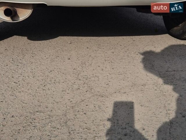 Белый Форд КА, объемом двигателя 1.2 л и пробегом 191 тыс. км за 5600 $, фото 7 на Automoto.ua