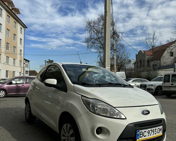 Белый Форд КА, объемом двигателя 1.24 л и пробегом 135 тыс. км за 4600 $, фото 1 на Automoto.ua