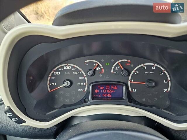 Білий Форд КА, об'ємом двигуна 1.24 л та пробігом 113 тис. км за 5300 $, фото 4 на Automoto.ua