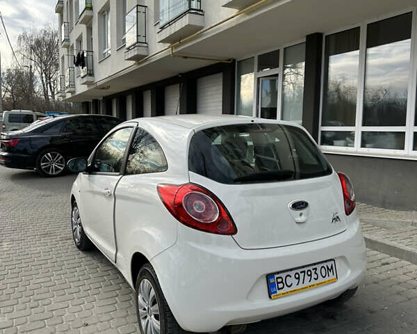 Белый Форд КА, объемом двигателя 1.24 л и пробегом 135 тыс. км за 4600 $, фото 5 на Automoto.ua