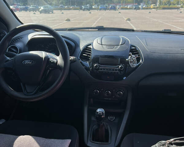 Белый Форд КА, объемом двигателя 1.2 л и пробегом 105 тыс. км за 8300 $, фото 12 на Automoto.ua