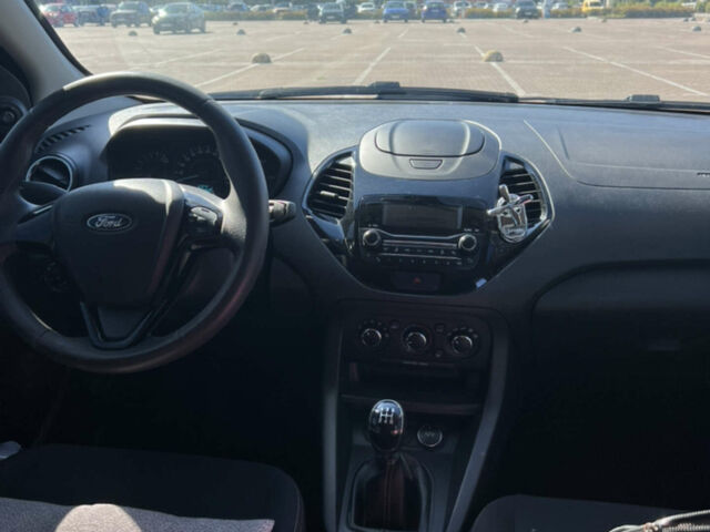 Білий Форд КА, об'ємом двигуна 1.2 л та пробігом 105 тис. км за 8300 $, фото 12 на Automoto.ua
