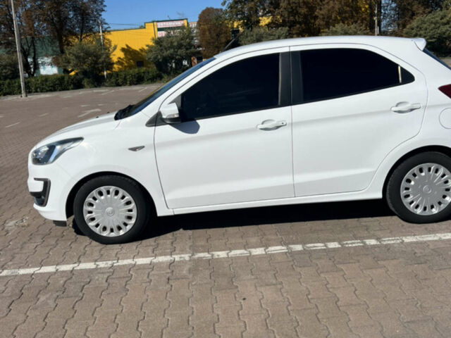 Білий Форд КА, об'ємом двигуна 1.2 л та пробігом 105 тис. км за 8300 $, фото 2 на Automoto.ua