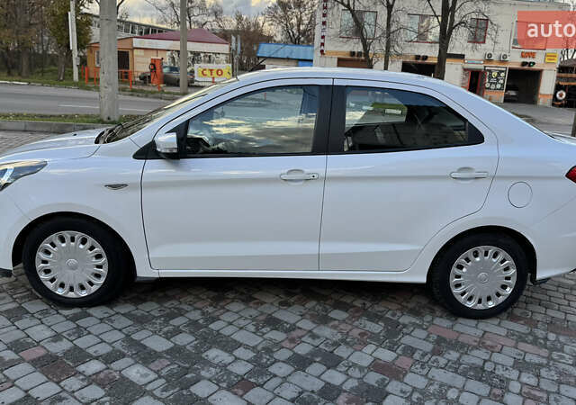 Белый Форд КА, объемом двигателя 1.2 л и пробегом 59 тыс. км за 7100 $, фото 4 на Automoto.ua