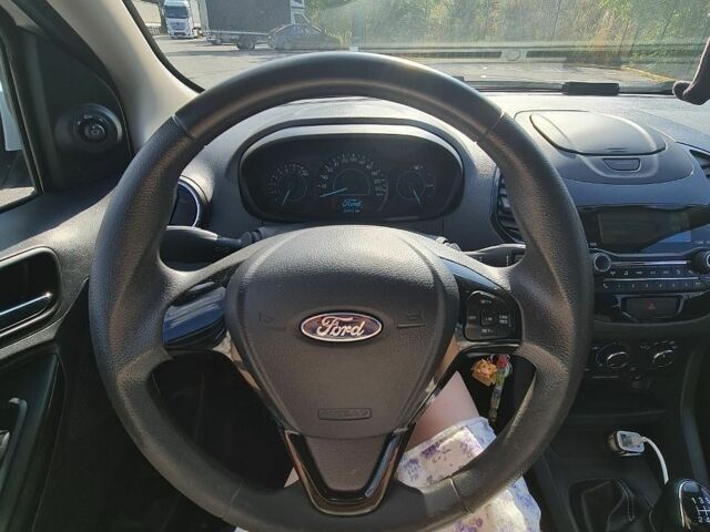 Білий Форд КА, об'ємом двигуна 1.19 л та пробігом 47 тис. км за 7800 $, фото 6 на Automoto.ua