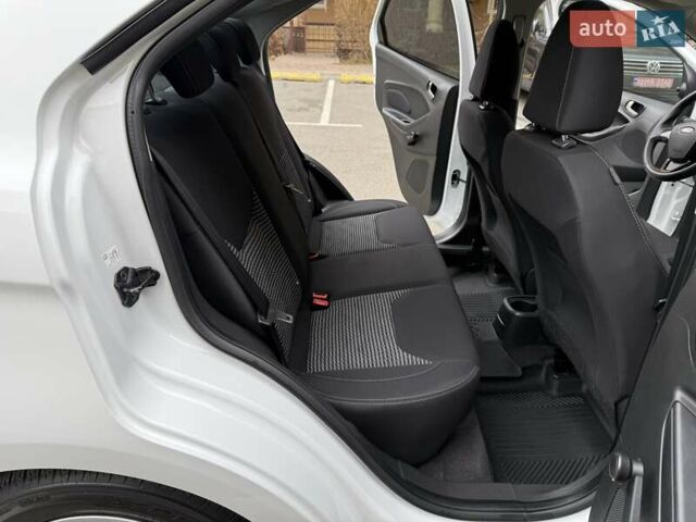 Белый Форд КА, объемом двигателя 1.2 л и пробегом 95 тыс. км за 7200 $, фото 35 на Automoto.ua