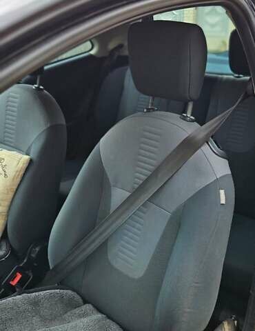 Черный Форд КА, объемом двигателя 1.25 л и пробегом 240 тыс. км за 3600 $, фото 2 на Automoto.ua