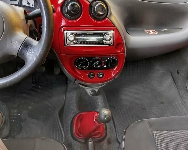 Красный Форд КА, объемом двигателя 1.3 л и пробегом 68 тыс. км за 2400 $, фото 8 на Automoto.ua