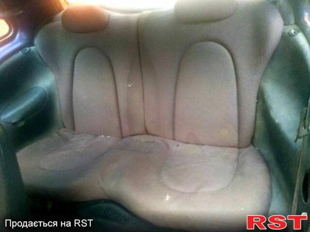 Форд КА, объемом двигателя 1.3 л и пробегом 100 тыс. км за 800 $, фото 3 на Automoto.ua