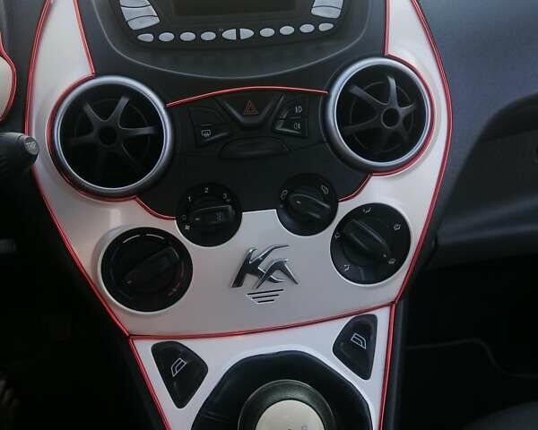 Форд КА, объемом двигателя 1.24 л и пробегом 190 тыс. км за 4500 $, фото 13 на Automoto.ua