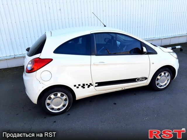 Форд КА, объемом двигателя 1.2 л и пробегом 150 тыс. км за 4000 $, фото 4 на Automoto.ua