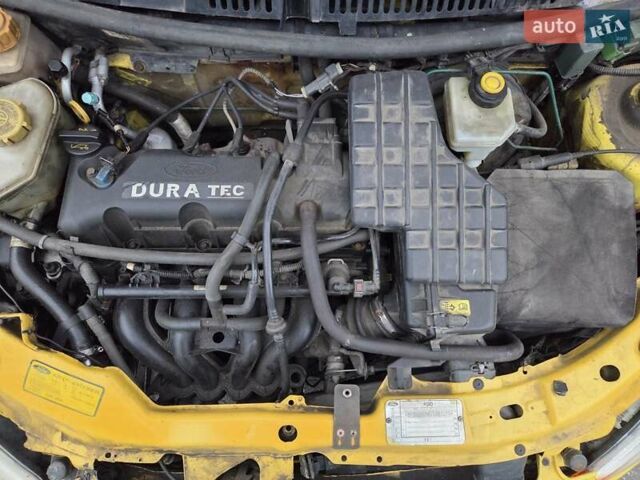 Жовтий Форд КА, об'ємом двигуна 1.3 л та пробігом 137 тис. км за 2650 $, фото 3 на Automoto.ua