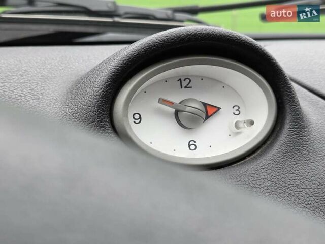 Жовтий Форд КА, об'ємом двигуна 1.3 л та пробігом 137 тис. км за 2650 $, фото 34 на Automoto.ua