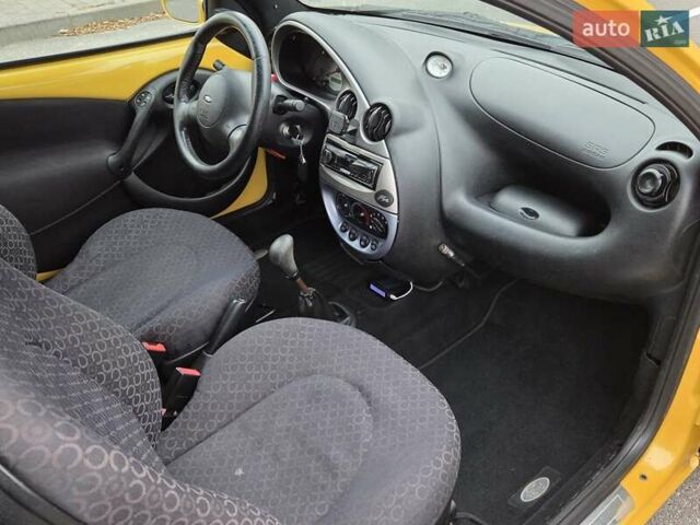 Жовтий Форд КА, об'ємом двигуна 1.3 л та пробігом 137 тис. км за 2650 $, фото 22 на Automoto.ua