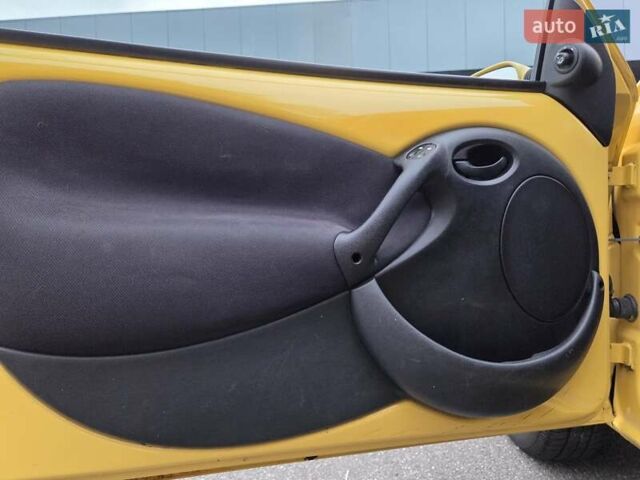 Жовтий Форд КА, об'ємом двигуна 1.3 л та пробігом 137 тис. км за 2650 $, фото 30 на Automoto.ua