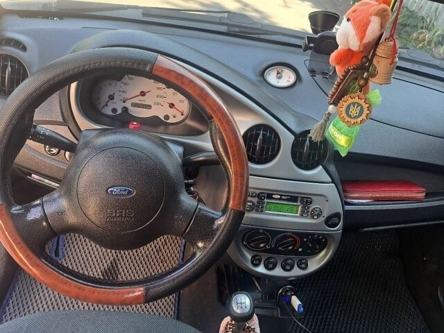 Сірий Форд КА, об'ємом двигуна 1.3 л та пробігом 186 тис. км за 3400 $, фото 6 на Automoto.ua