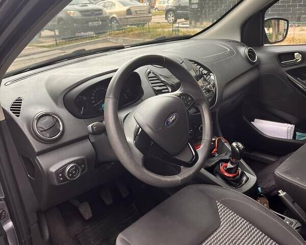 Серый Форд КА, объемом двигателя 1.2 л и пробегом 110 тыс. км за 7500 $, фото 6 на Automoto.ua