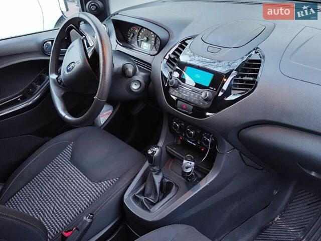 Серый Форд KA+, объемом двигателя 1.2 л и пробегом 67 тыс. км за 5500 $, фото 9 на Automoto.ua