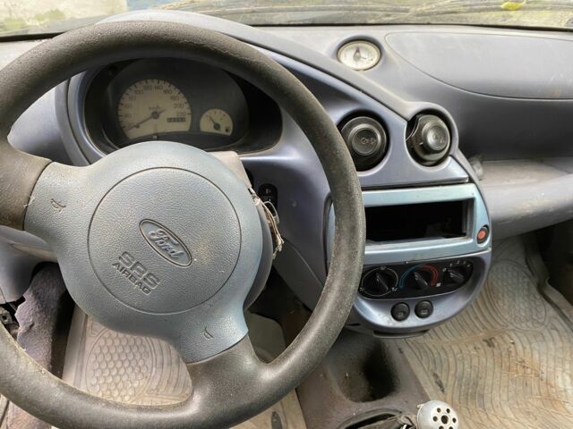 Синий Форд КА, объемом двигателя 1.3 л и пробегом 200 тыс. км за 361 $, фото 5 на Automoto.ua