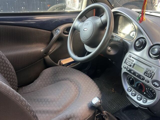 Синий Форд КА, объемом двигателя 1.3 л и пробегом 241 тыс. км за 600 $, фото 4 на Automoto.ua