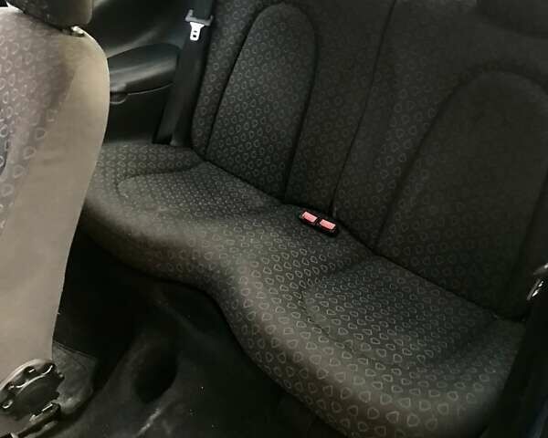 Синий Форд КА, объемом двигателя 1.3 л и пробегом 543 тыс. км за 2500 $, фото 4 на Automoto.ua